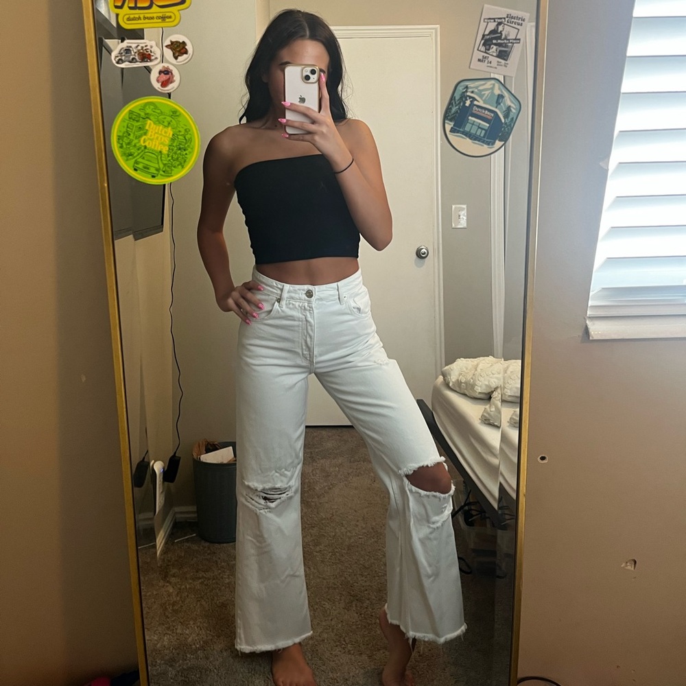 White Zara wide legged jeans